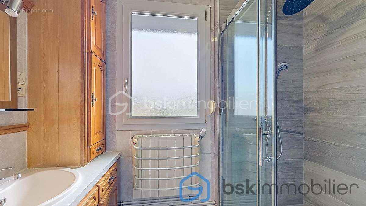 Maison à DOUCHY-LES-MINES