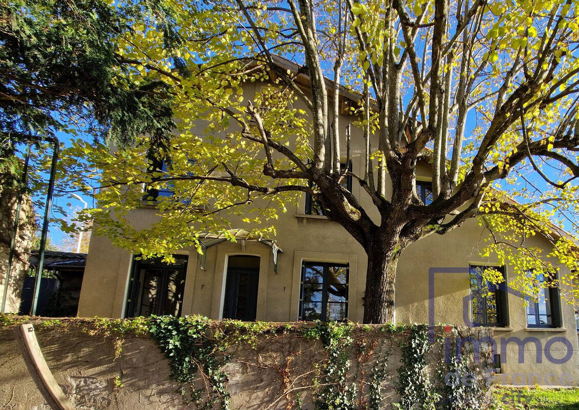 Maison à SAINT-JUST-SAINT-RAMBERT