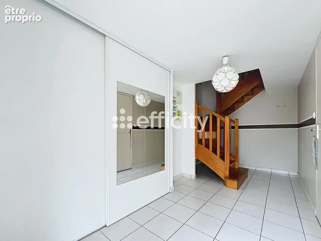 Maison 97 m² à Joue-Les-Tours  - photo 3