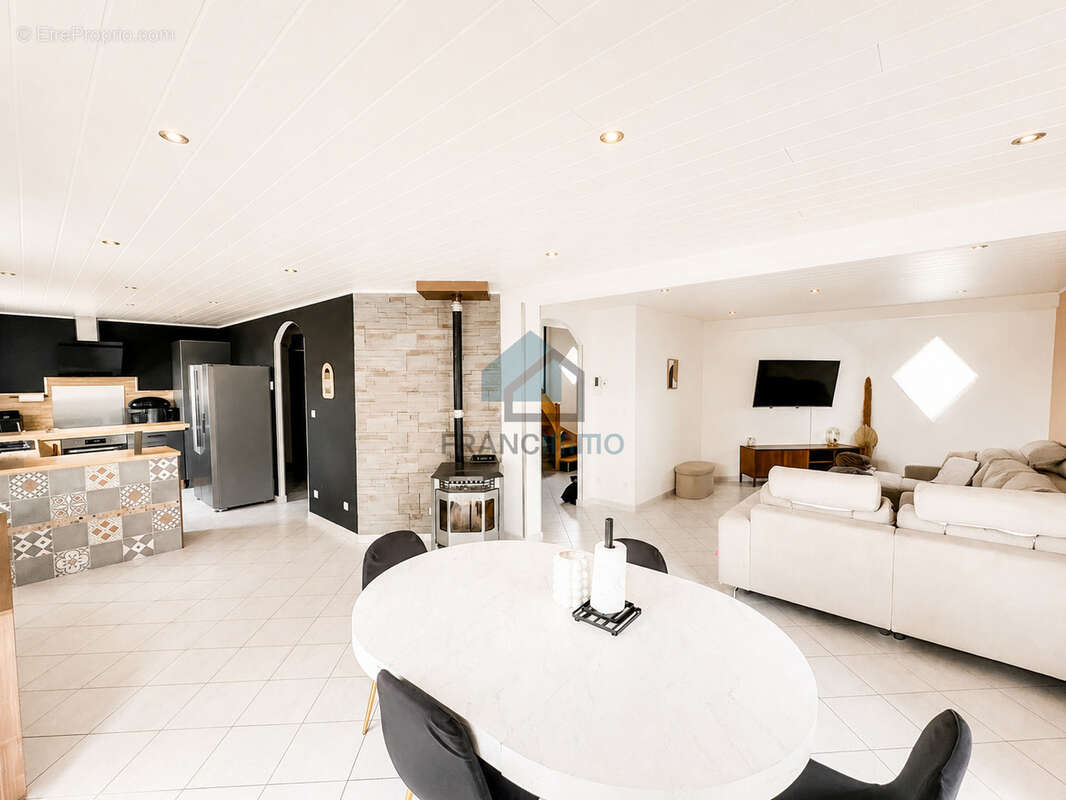 Maiche - agreable maison - photo 5