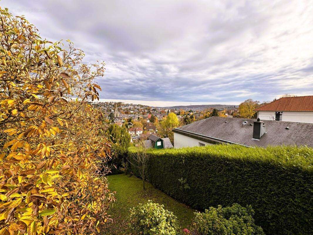 Maison à MONT-SAINT-AIGNAN