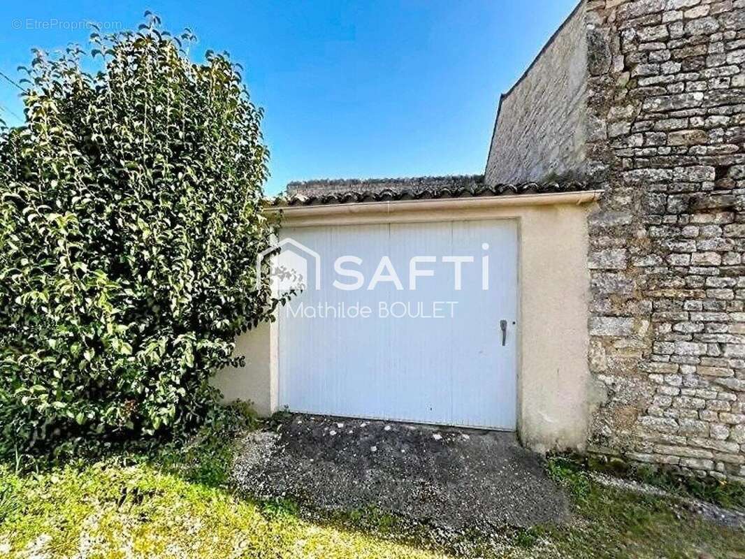 Maison 81 m² à Saint-Mande-Sur-Bredoire  - photo 3