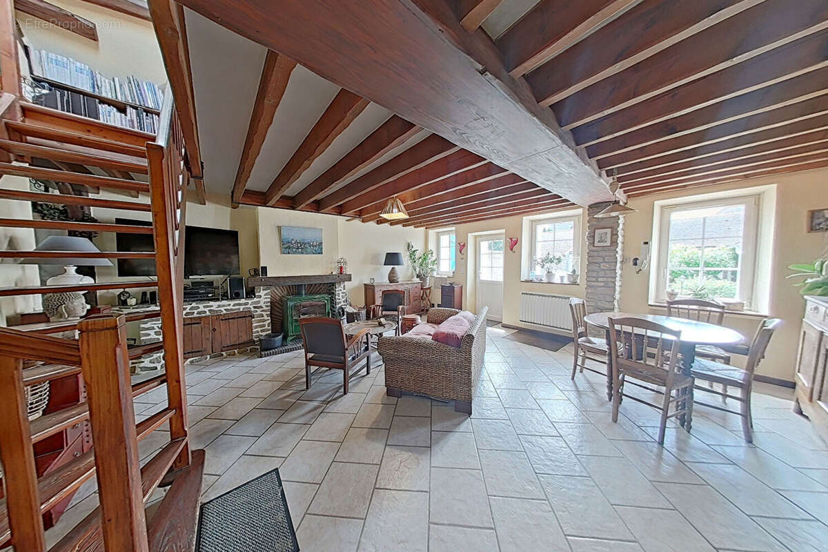 Maison à ABLIS
