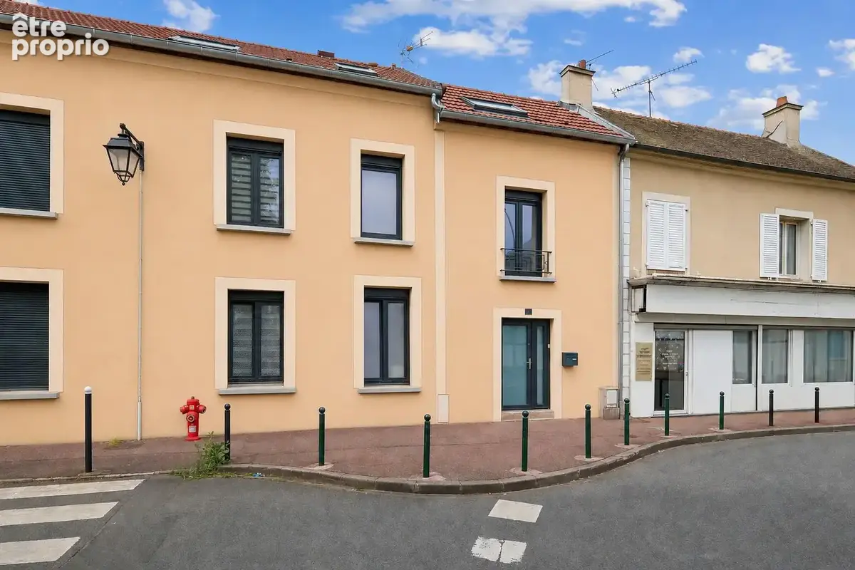 Maison de ville en triplex refaite à neuf, avec cour + parking - photo 13