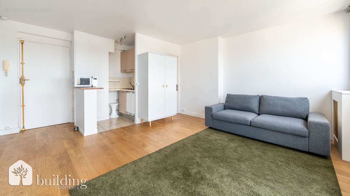 Appartement à NEUILLY-SUR-SEINE