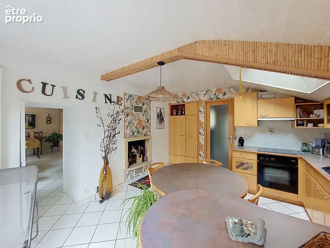 Maison Ambon 7 pièce(s) 150 m2 - photo 5