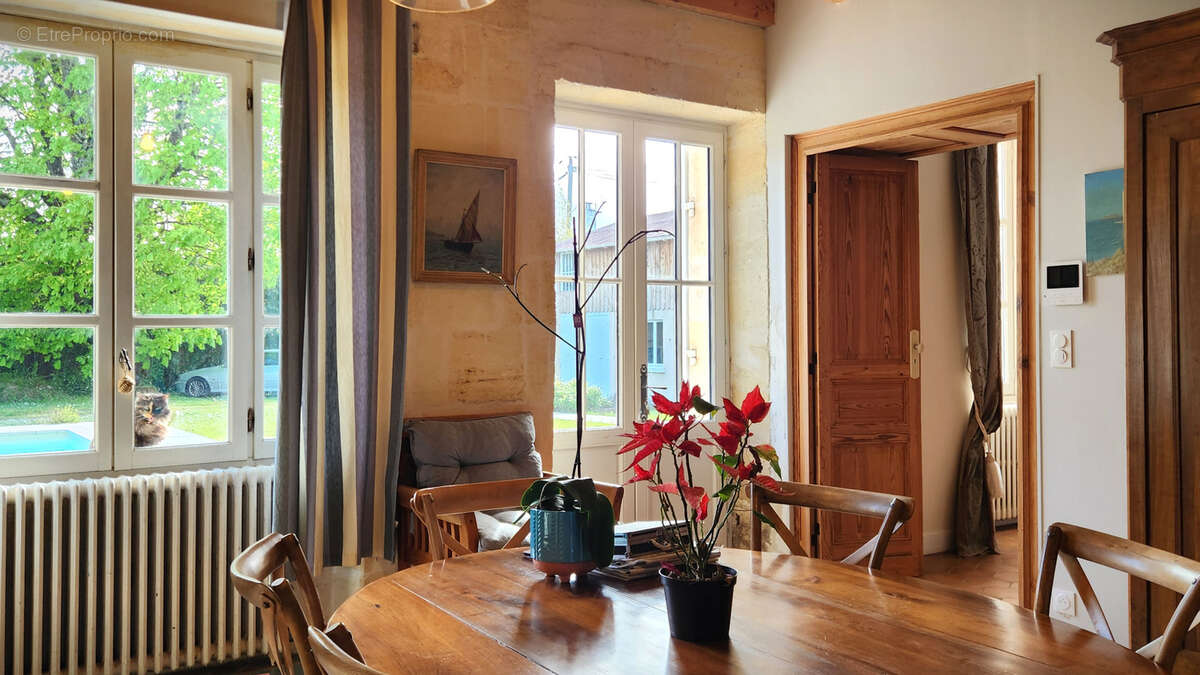 Maison à SAINT-ANDRE-DE-CUBZAC