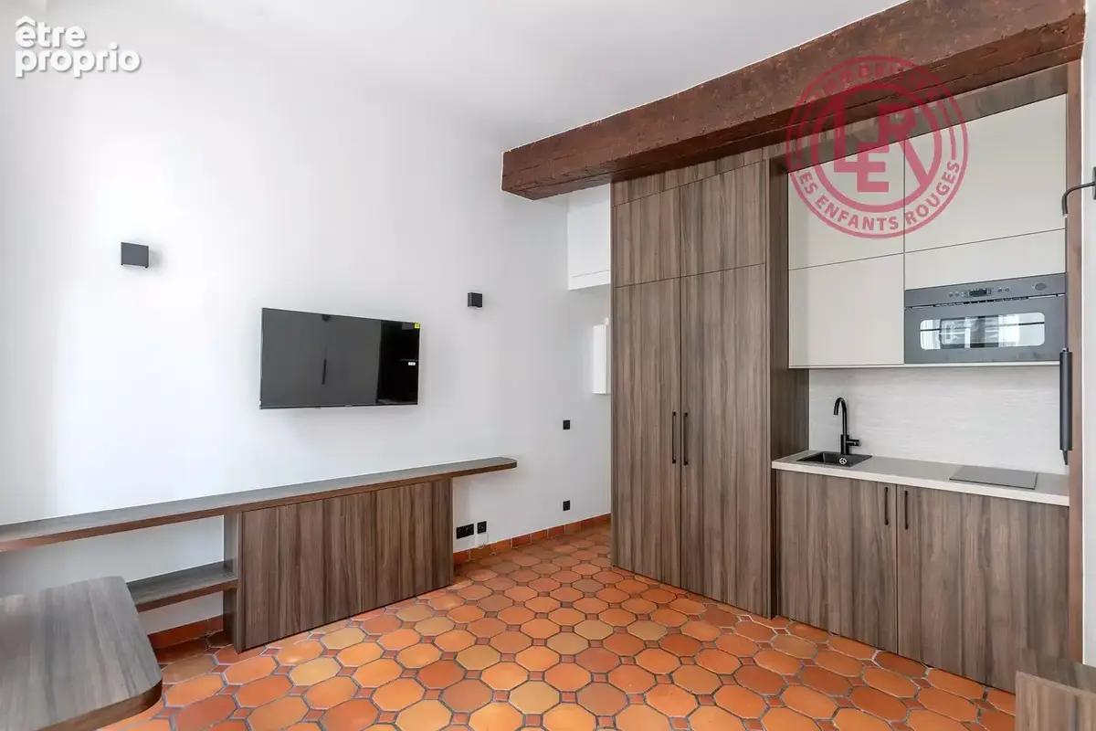 Paris 4ème - Ile Saint Louis - Studio idéalement situé et rénové - photo 3