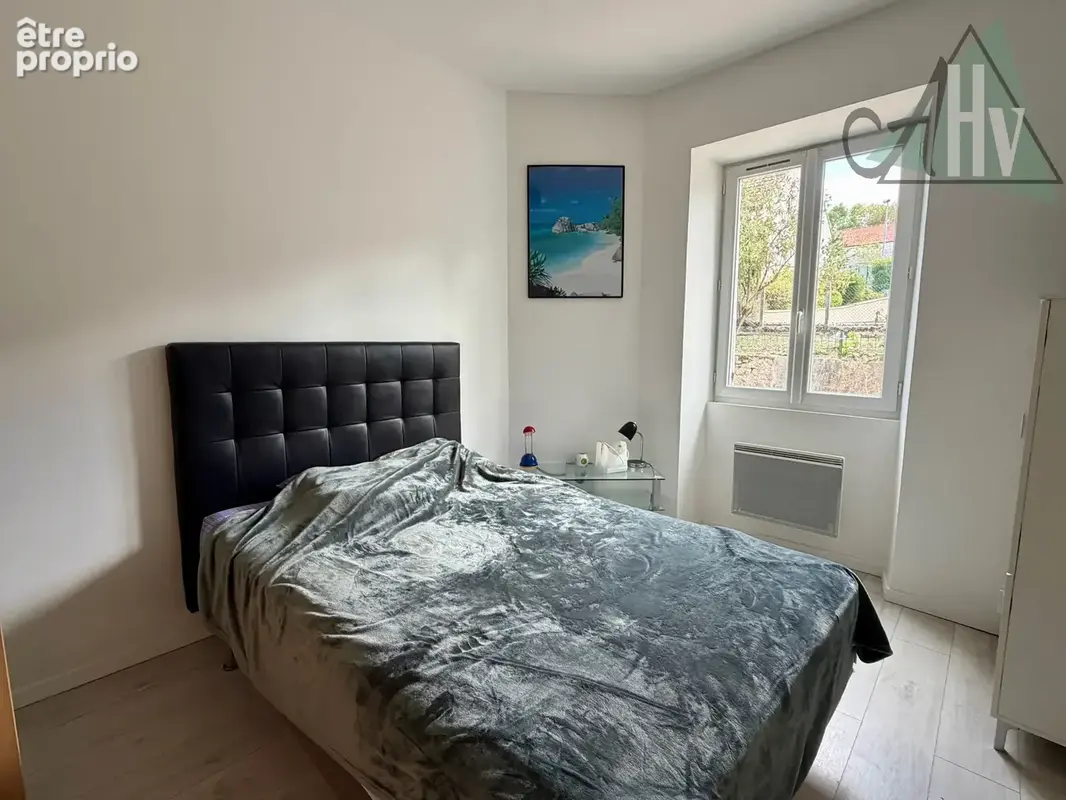 Maison de plain-pied - 70 m2 - F4 - Sainte-Colombe - photo 7