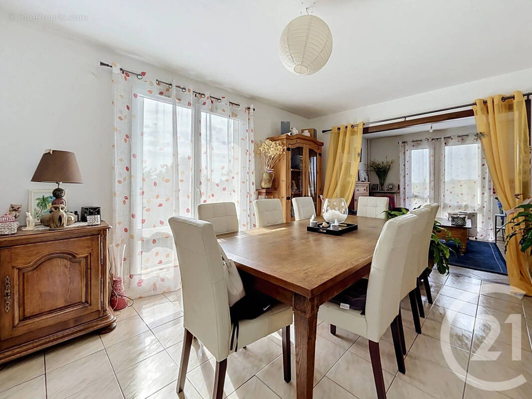Appartement 70 m² à Romilly-Sur-Seine  - photo 1