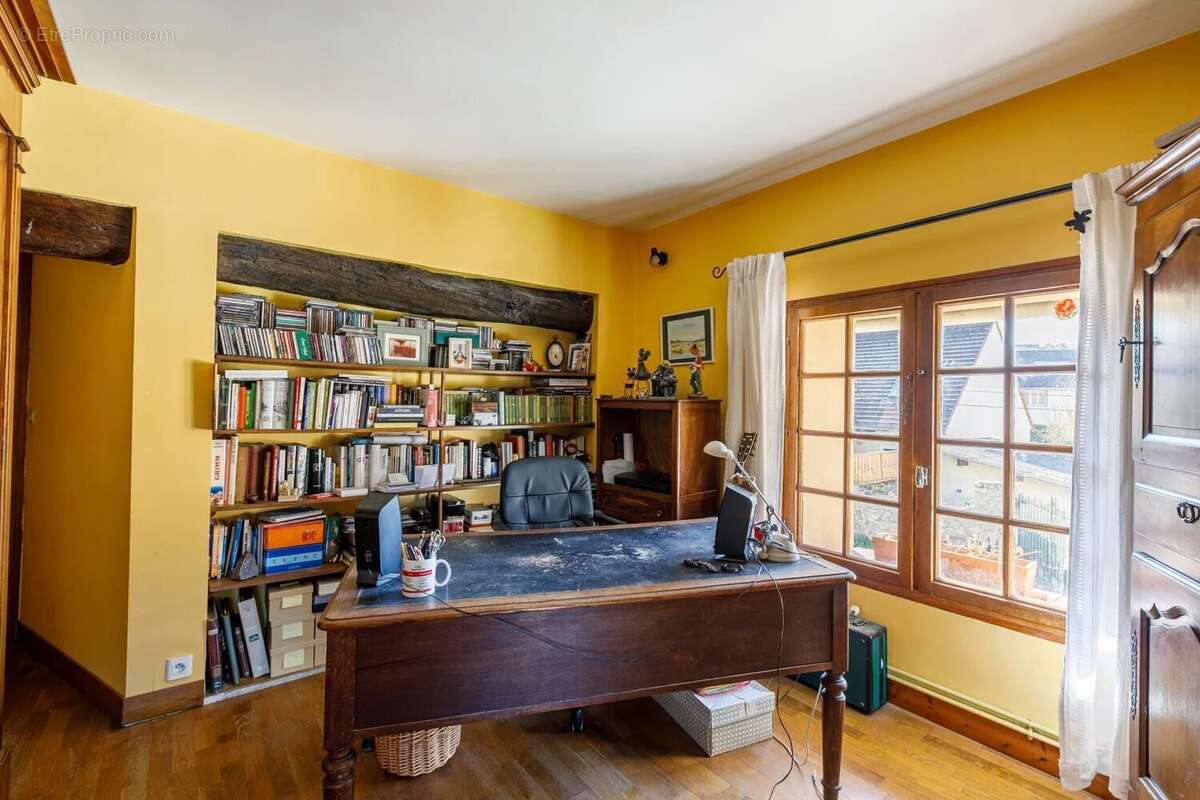 Maison à BOUAFLE