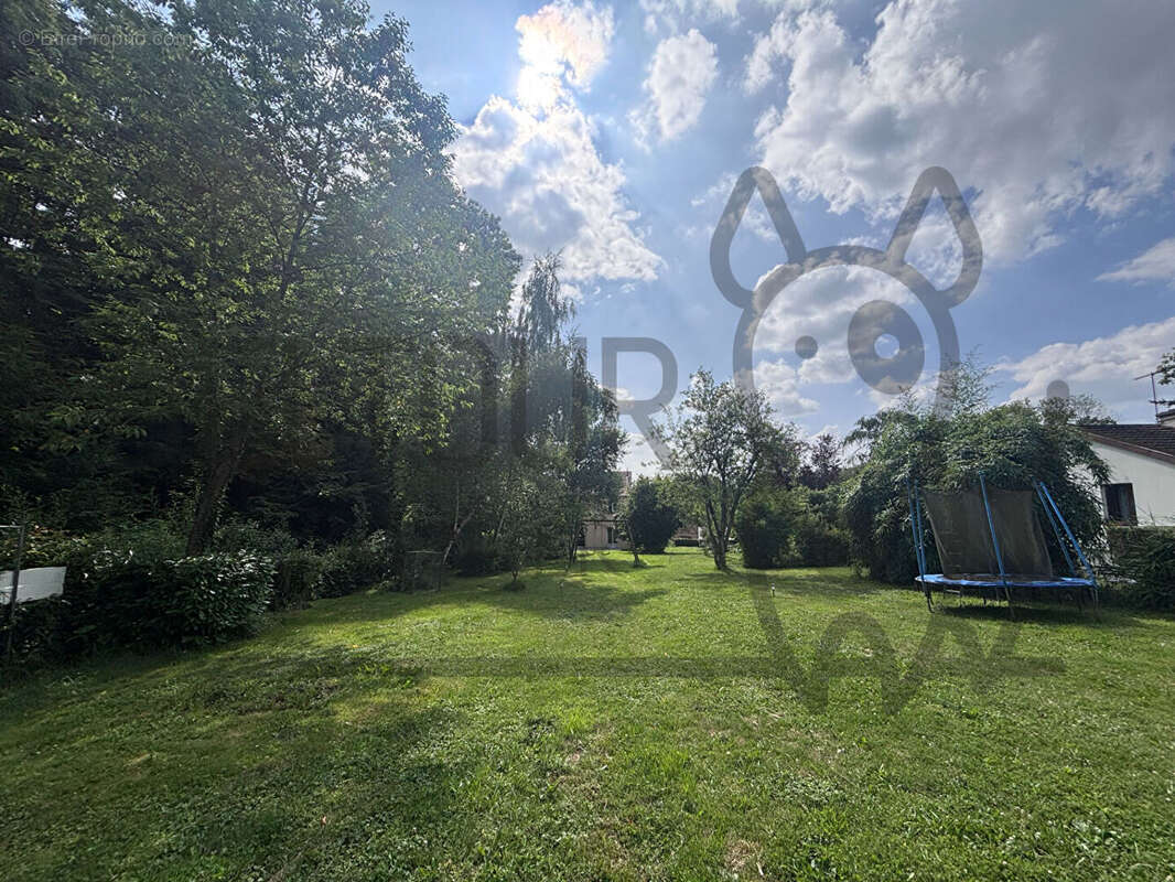 Maison à FAREMOUTIERS