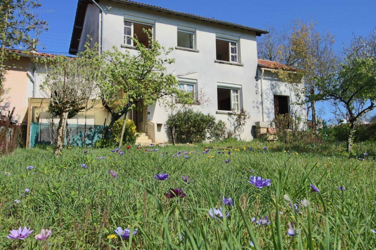 Maison à PUY-L'EVEQUE