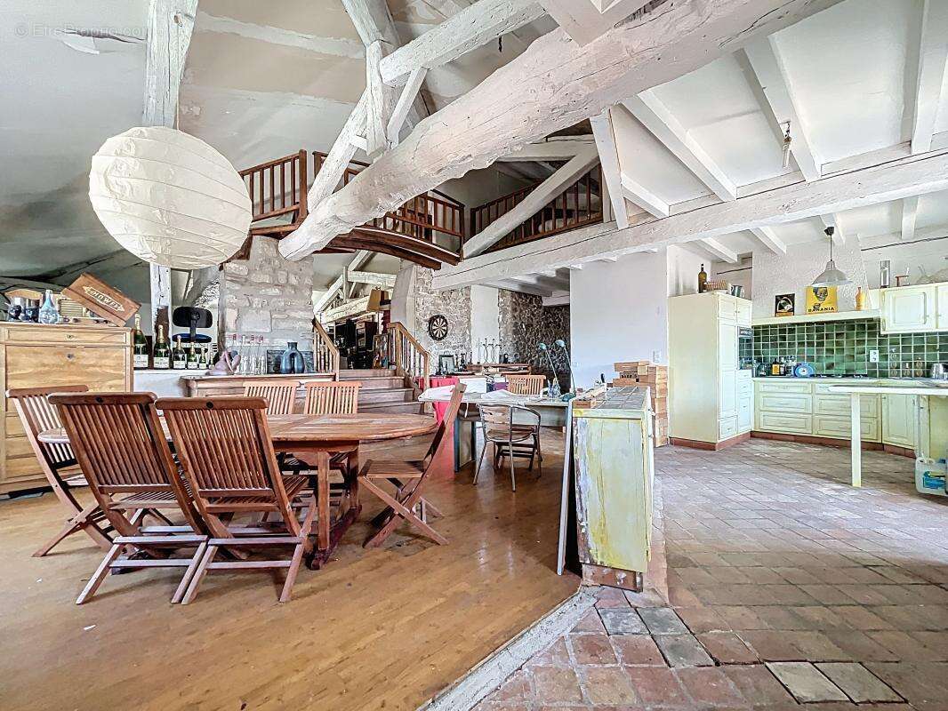 Appartement à CONDRIEU