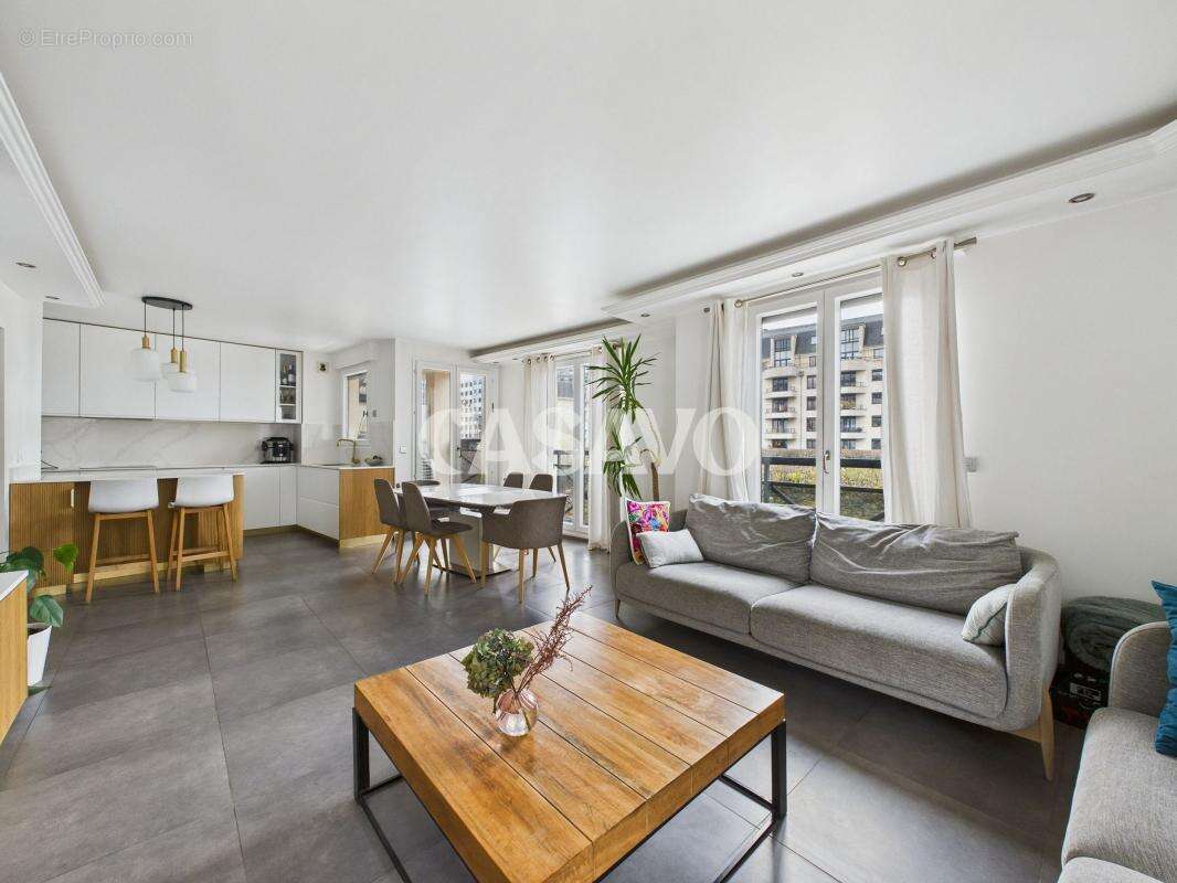 Appartement à CHARENTON-LE-PONT