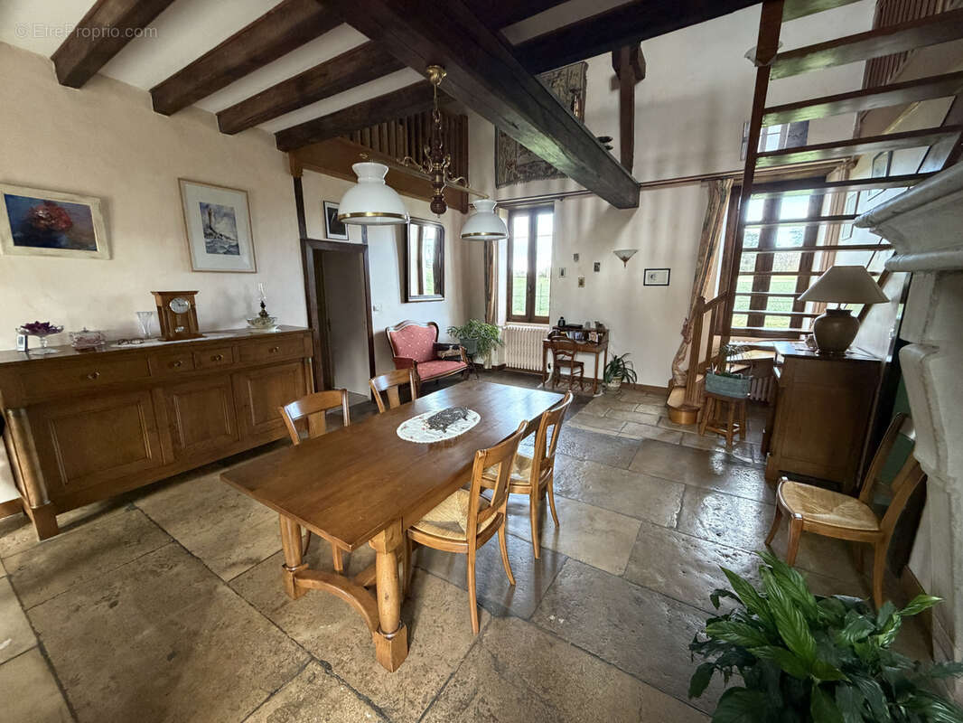 Maison à SAINT-GERMAIN-DES-FOSSES