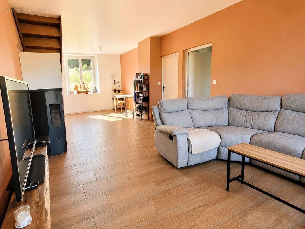 Maison familiale de 4 chambres entre Saint Pourçain et Montmarault - photo 2