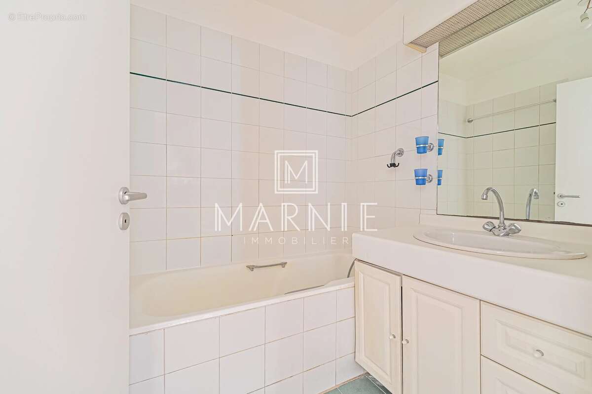 Appartement à PARIS-15E