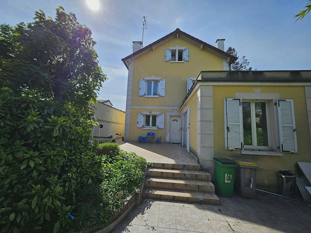 Maison à LES PAVILLONS-SOUS-BOIS