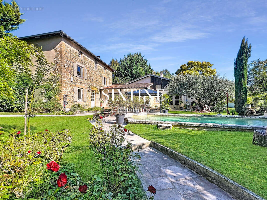 Maison à VILLE-SOUS-ANJOU