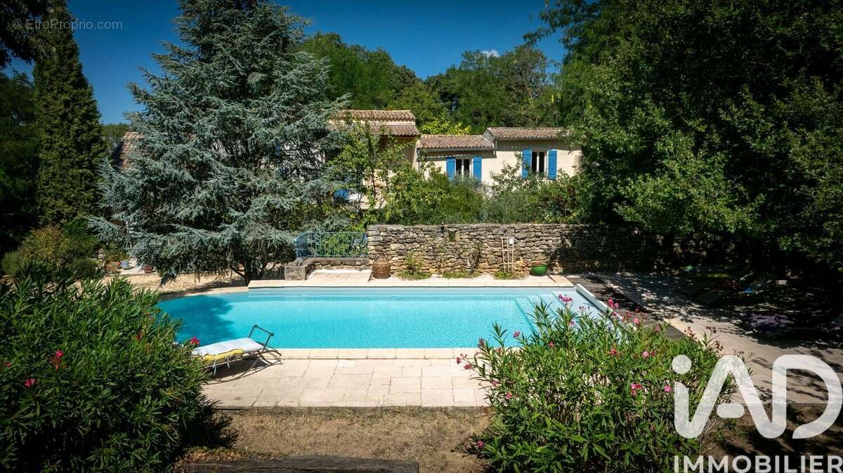 Maison 343 m² à Grignan  - photo 6