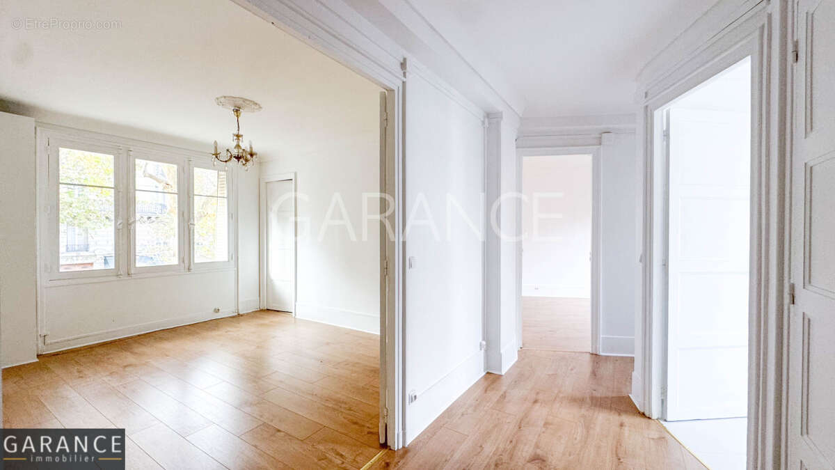 Appartement à PARIS-12E