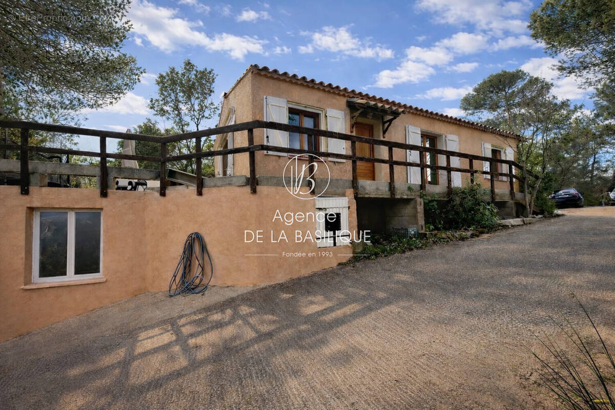 Maison à SAINT-MAXIMIN-LA-SAINTE-BAUME