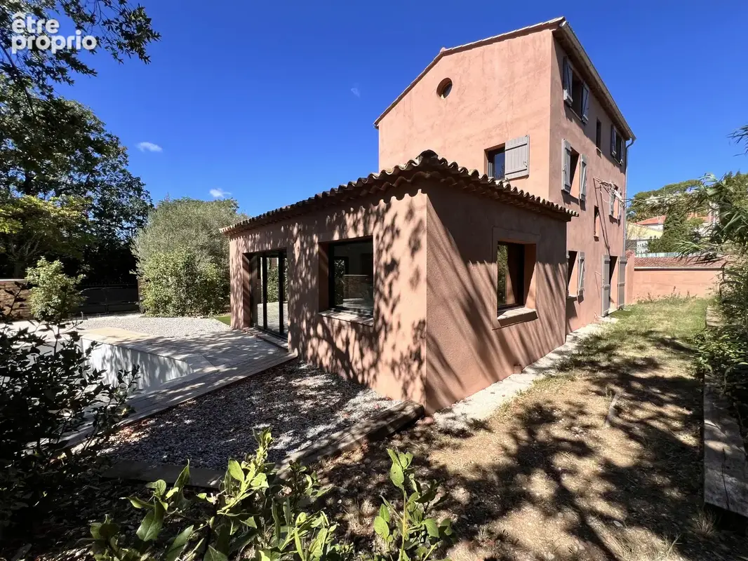 Superbe maison NEUVE de 170m2 -  5 chambres -  Ravissant jardin avec PISCINE - FRAIS NOTAIRES REDUITS. - photo 25