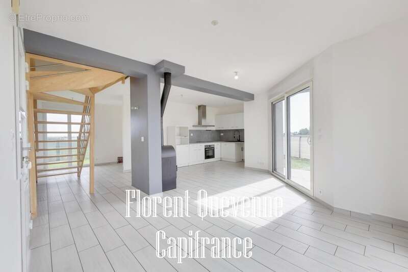 Maison à HUBERT-FOLIE