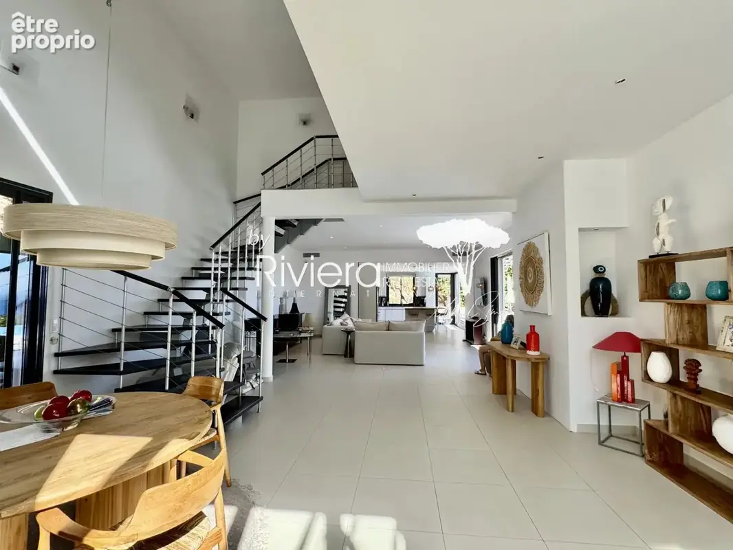 Propriété Contemporaine - Vue Mer imprenable avec piscine à - photo 9