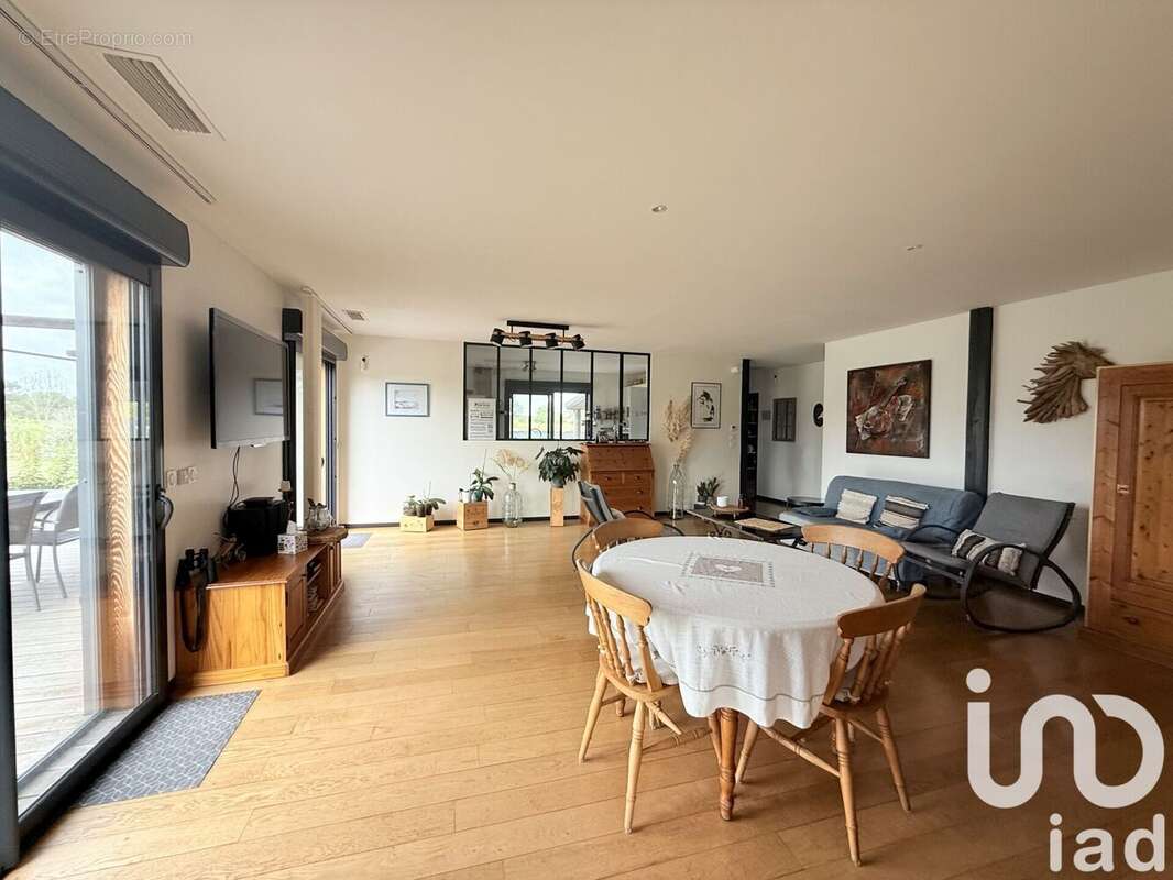 Photo 9 - Maison à VILLEFRANCHE-DE-LONCHAT