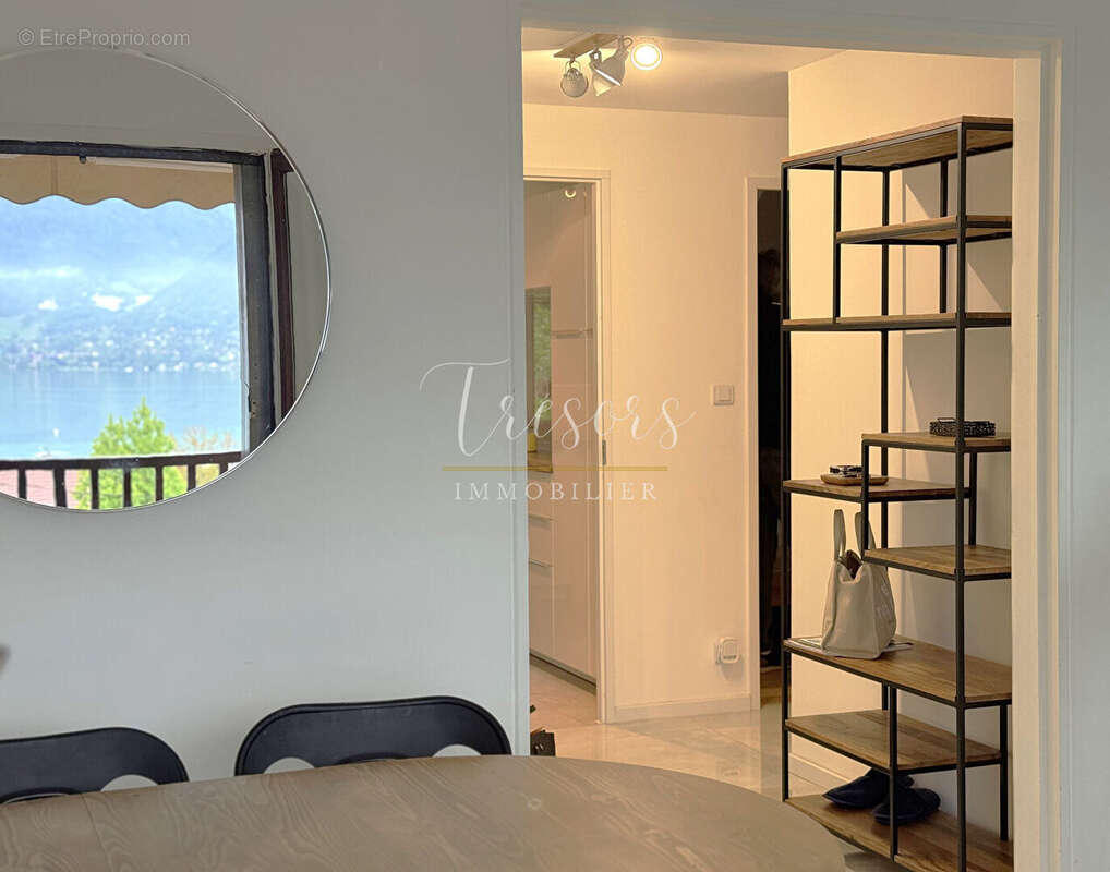 Appartement à SEVRIER