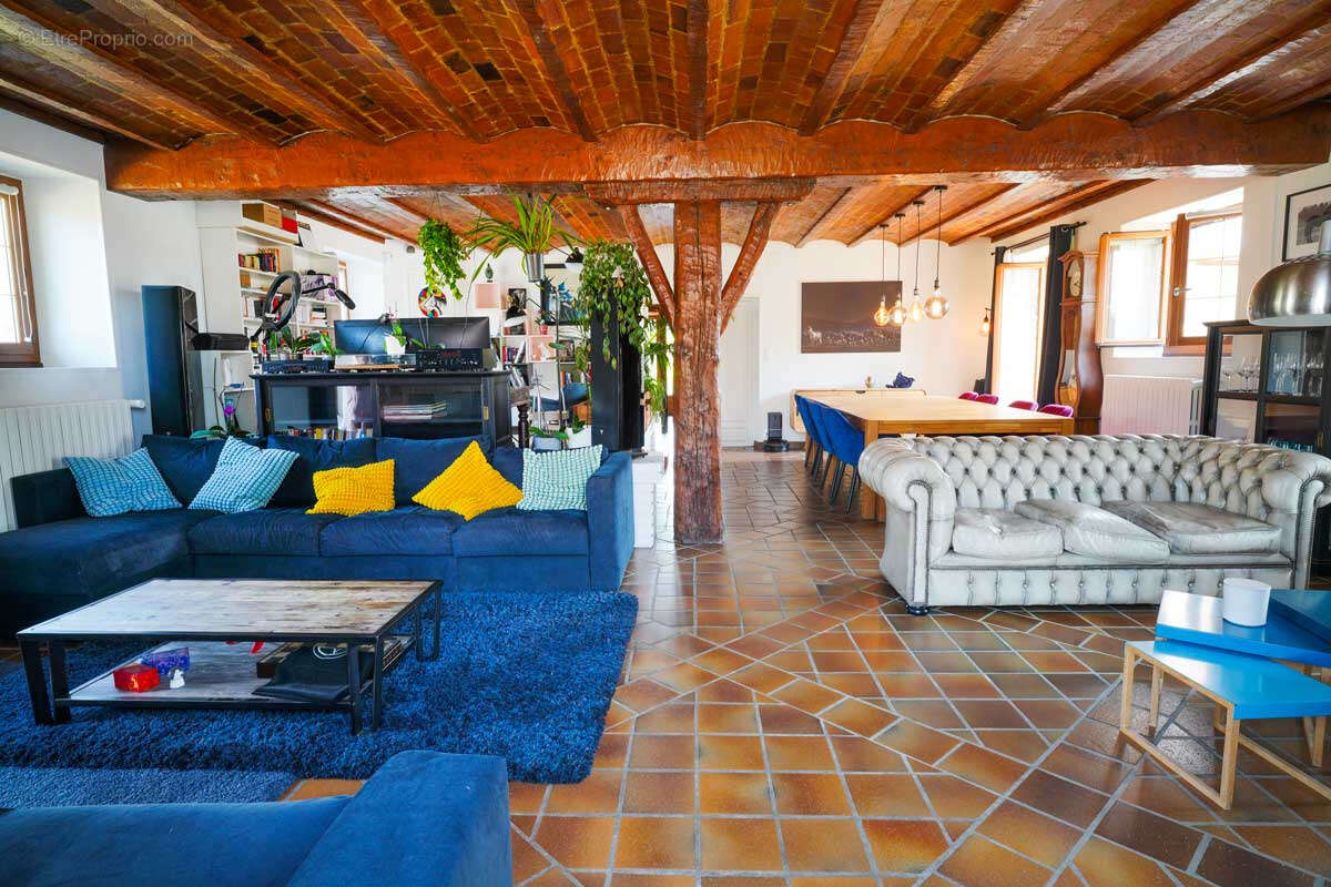 Maison à SAINT-MAURICE-MONTCOURONNE