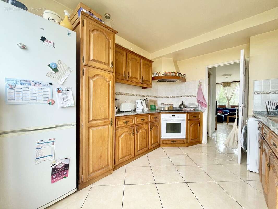 Appartement à FONTENAY-LE-FLEURY