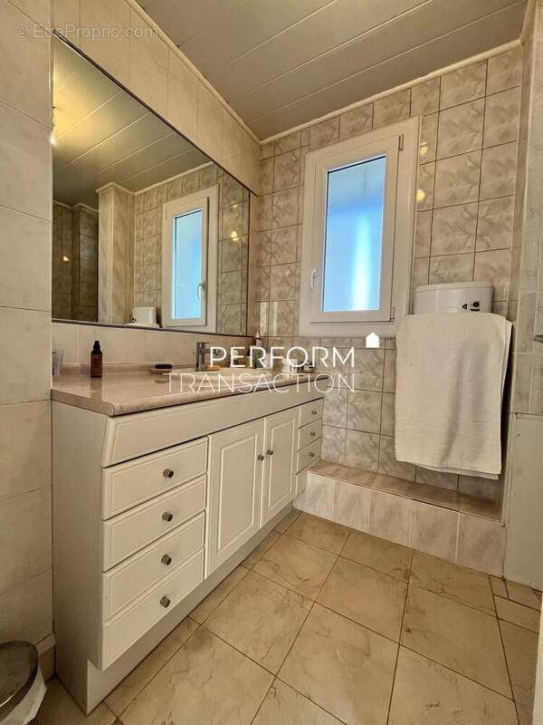 Appartement à GIERES