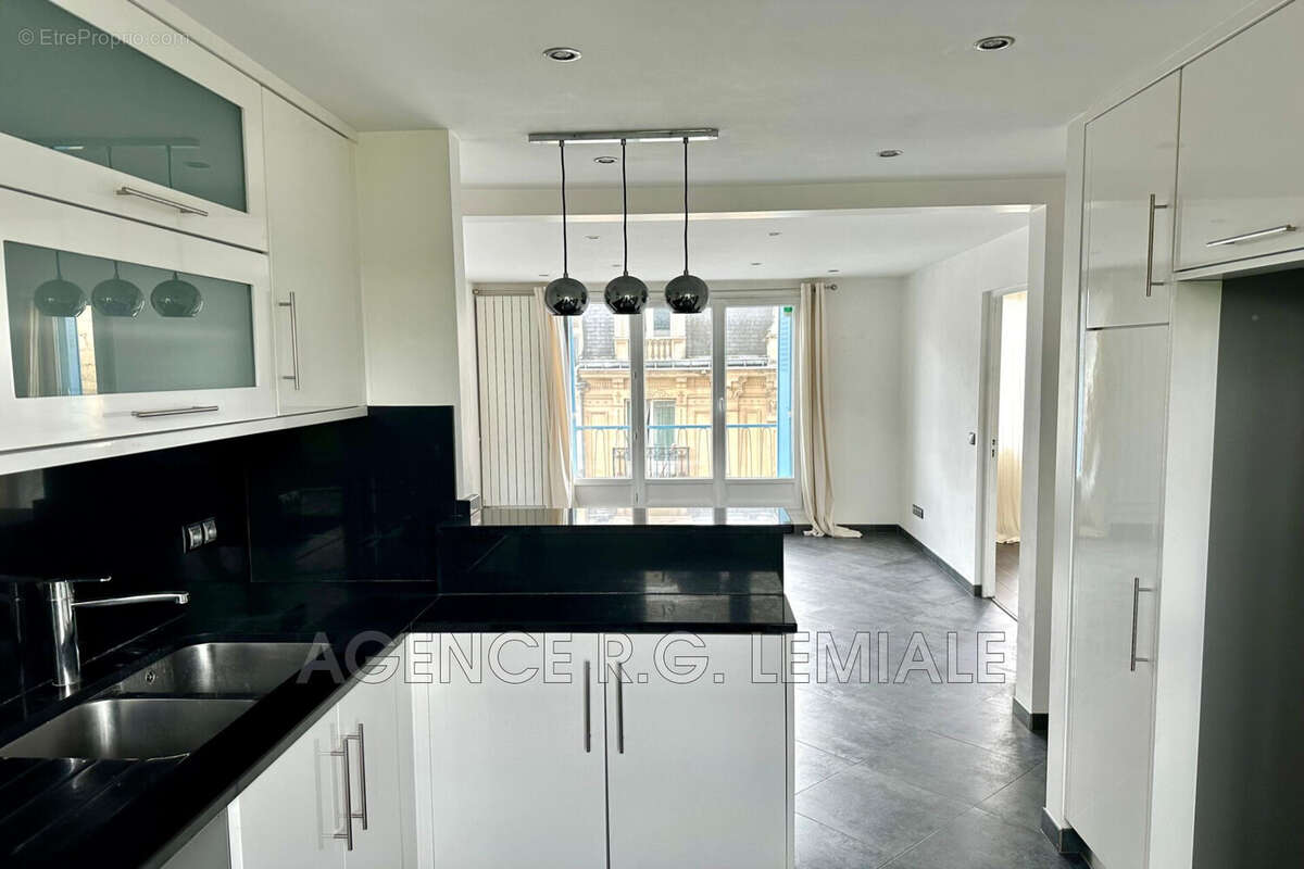 Appartement à MAISONS-LAFFITTE