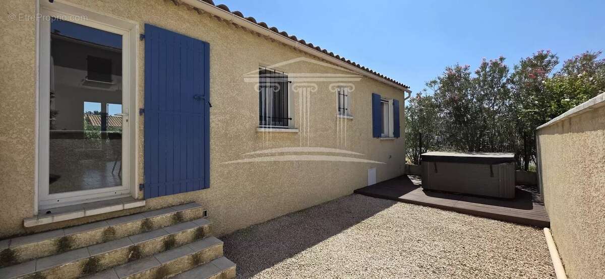 Maison 113 m² à Sorgues  - photo 3