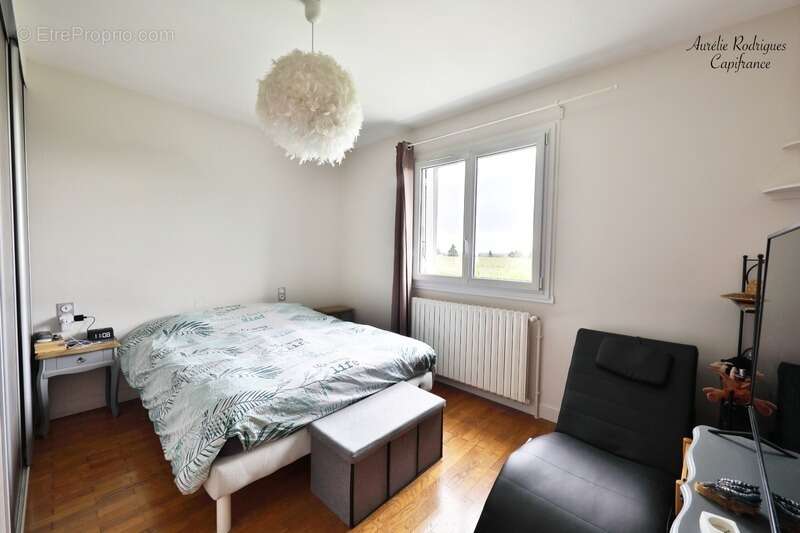 Maison à SAINT-MARTIN-BELLE-ROCHE