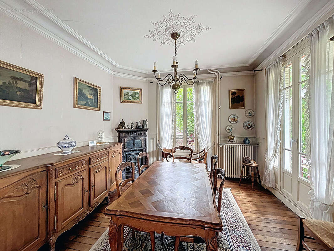 Maison à FONTENAY-AUX-ROSES