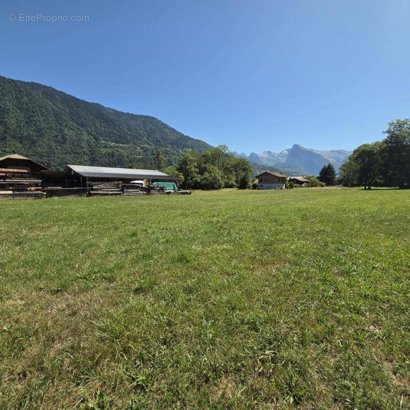 Appartement à LA RIVIERE-ENVERSE