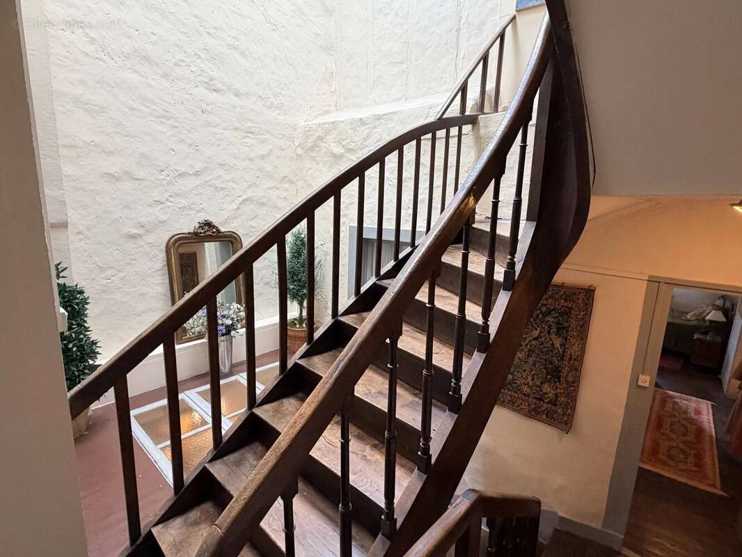 Superbe maison de ville offrant des espaces et des pièces insoupçonnés - photo 13
