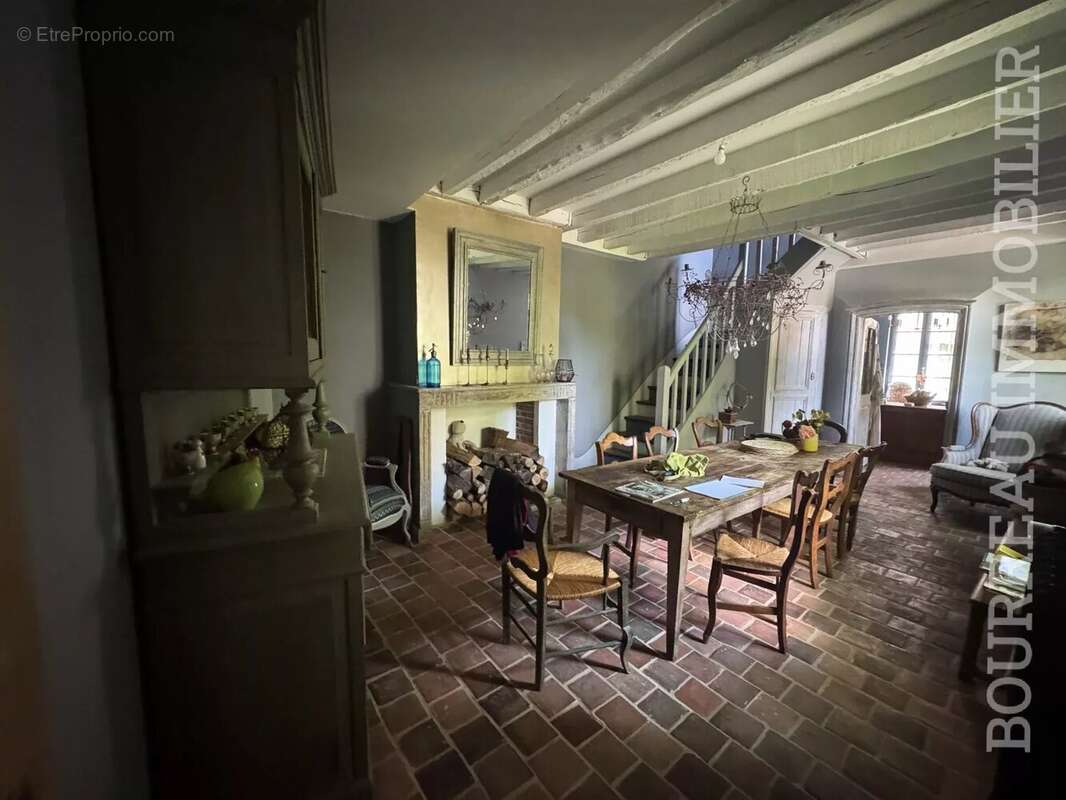Maison à CEZY