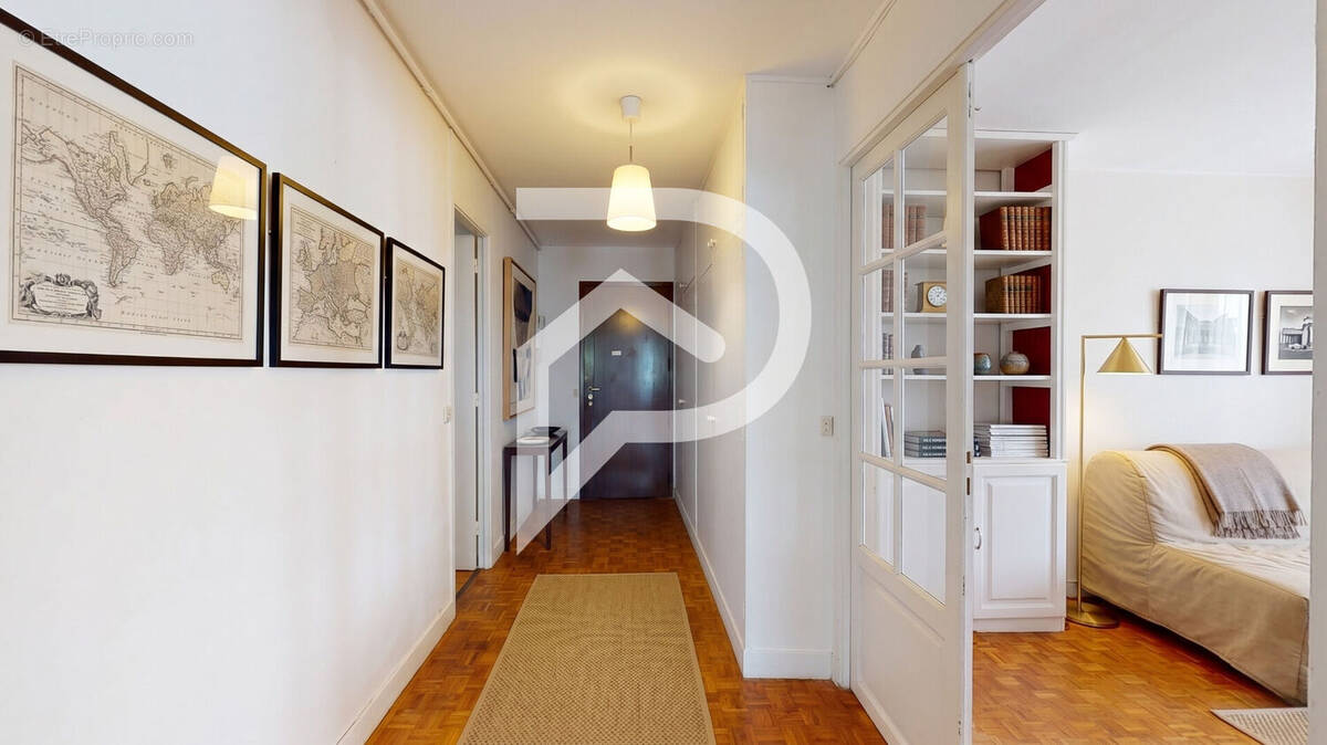Appartement à BOUGIVAL