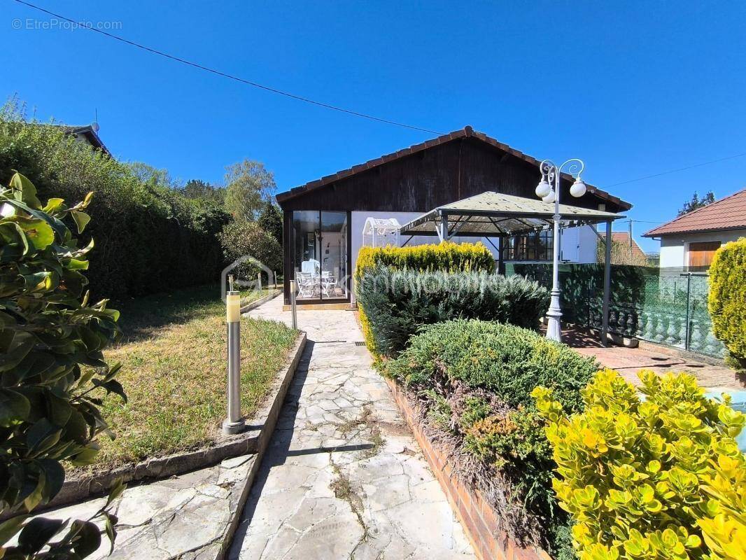 Maison à SEREZIN-DU-RHONE