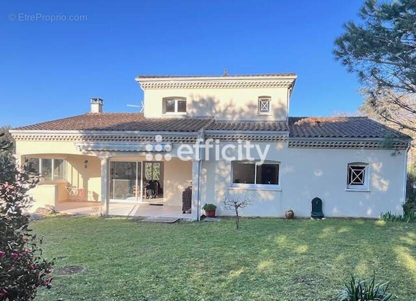 Maison à MESCHERS-SUR-GIRONDE