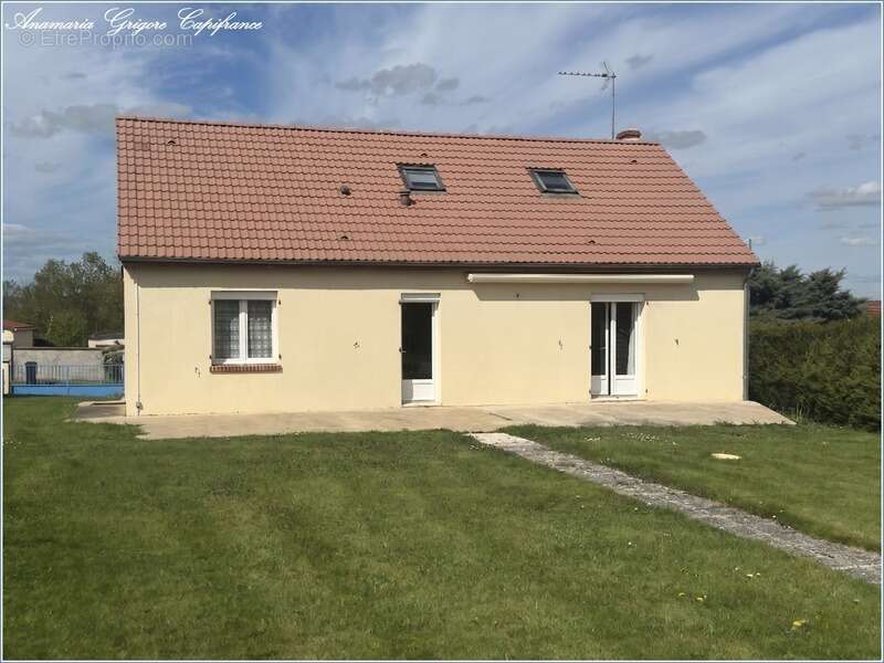 Maison à CHUISNES