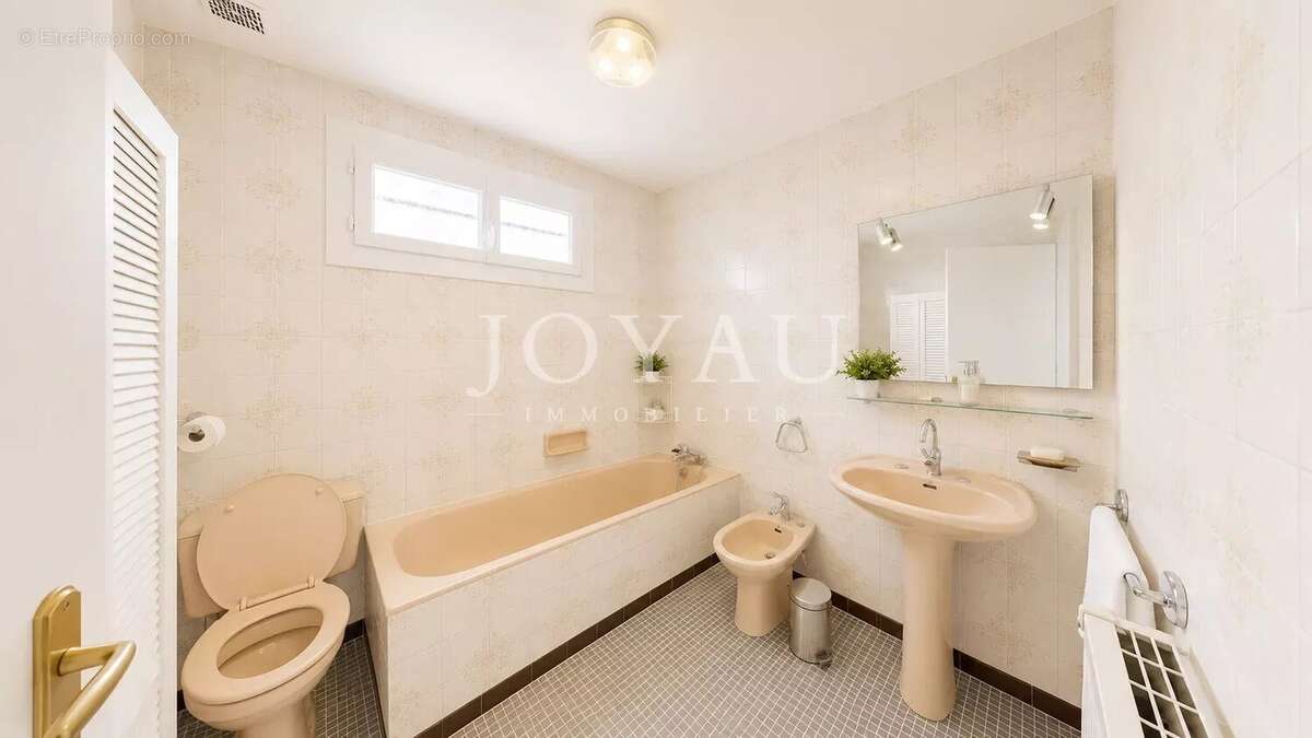 Maison familiale de 115 m² avec jardin, garage et fort potentiel - L'Union - photo 12