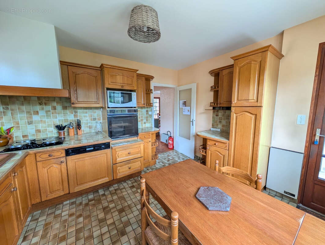 Maison à SAINT-MICHEL-CHEF-CHEF