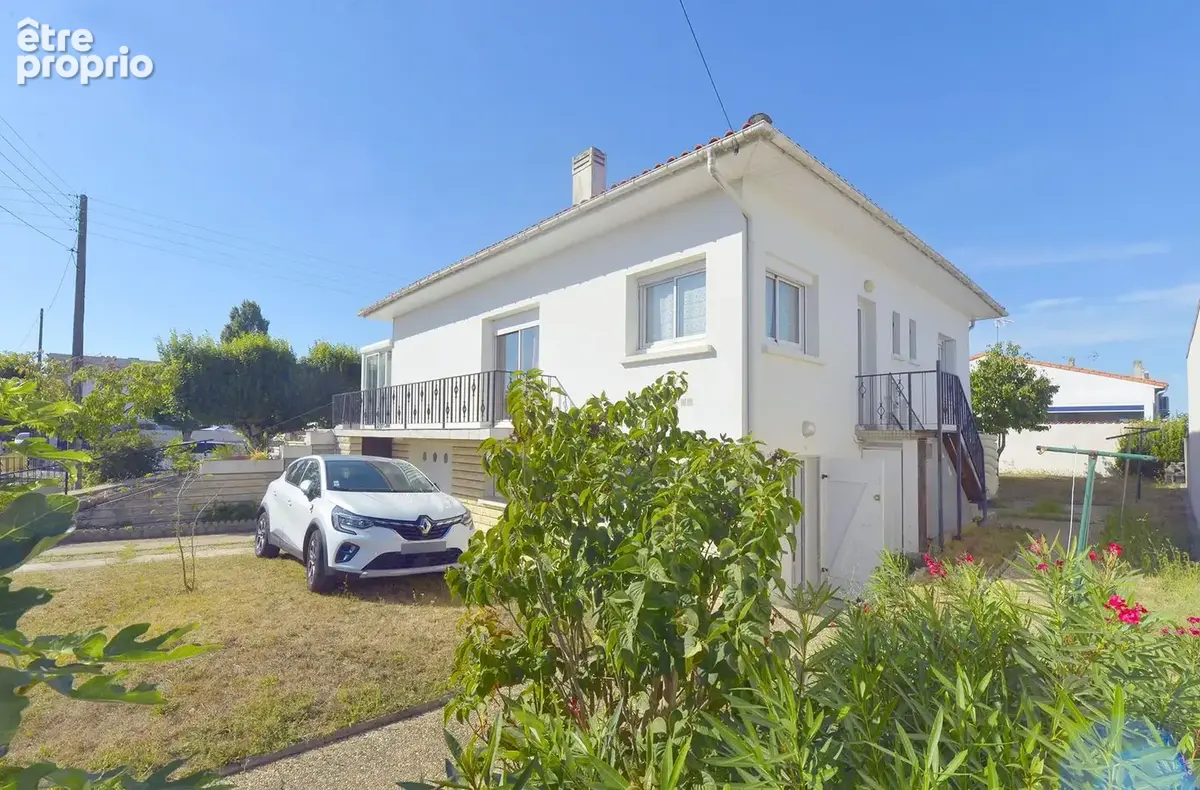 Maison 143 m² à Saint-Georges-De-Didonne  - photo 2