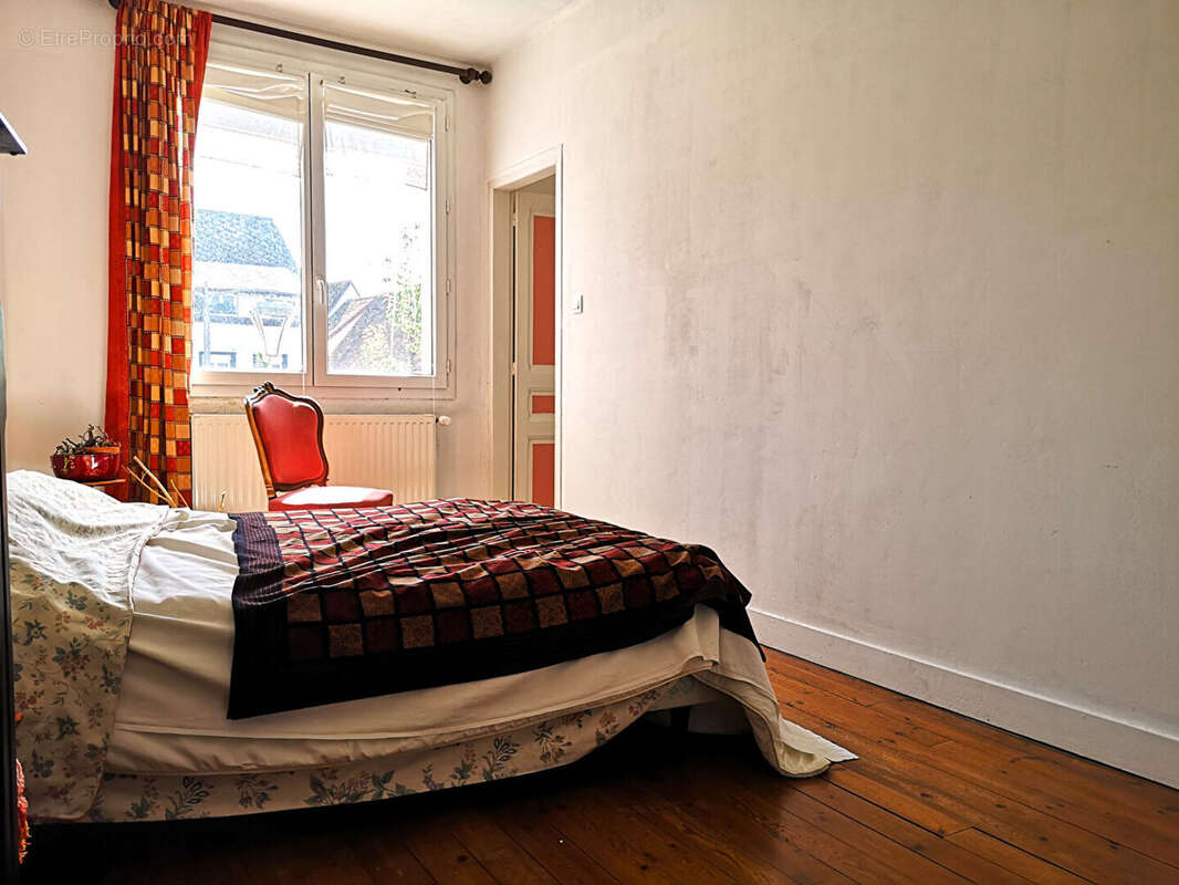 Maison à COURVILLE-SUR-EURE